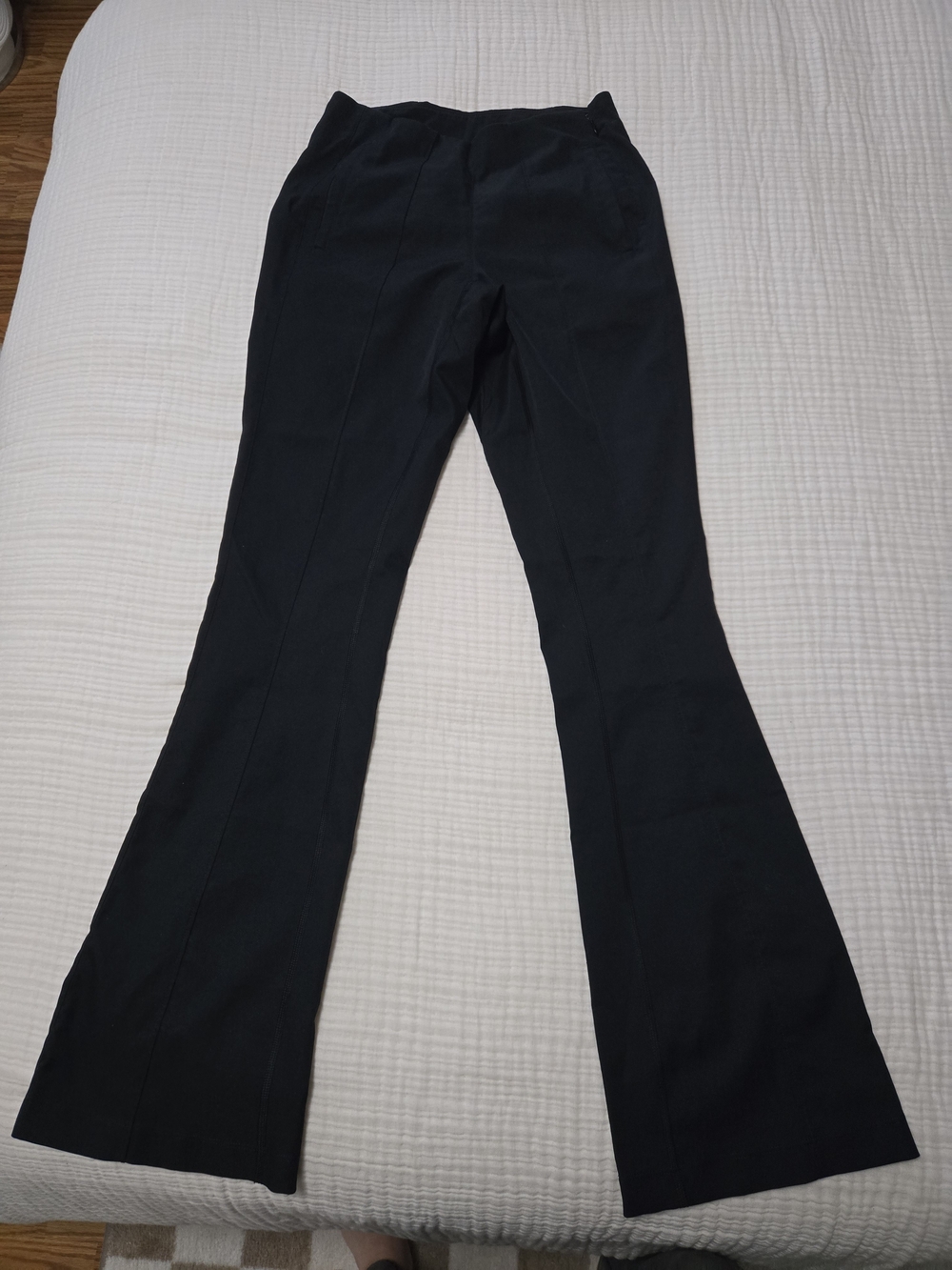 lululemon athletica Black Active Flared Pants Size 4